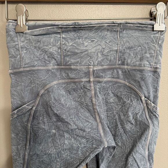 Lululemon High Rise Tight 25" *Ice Dye in Ice Wash Asphalt Grey - Picture 6 of 9
